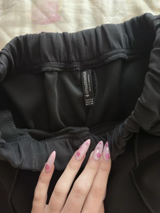 Мек панталон от Stradivarius