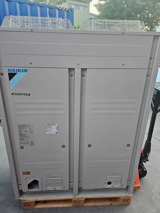 Термопомпа - чилър - Daikin - 65 KW - 2019 година