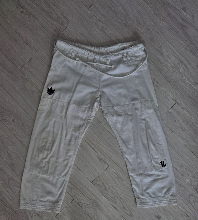 Продам Кимоно Kingz One M3 (Детский)