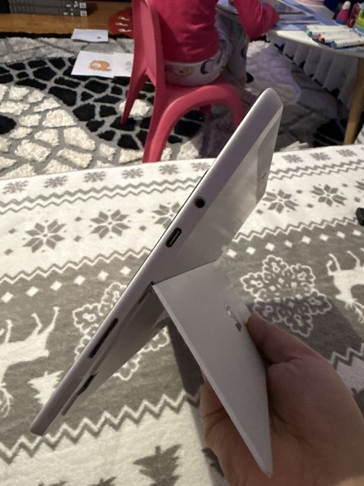 Tableta Windows Microsoft Surface Go 8gb ssd 256 perfesc functionala