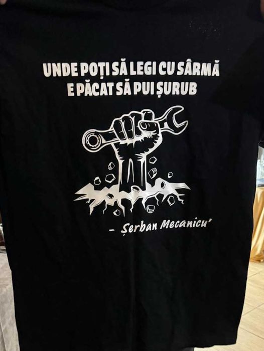 Tricouri personalizare