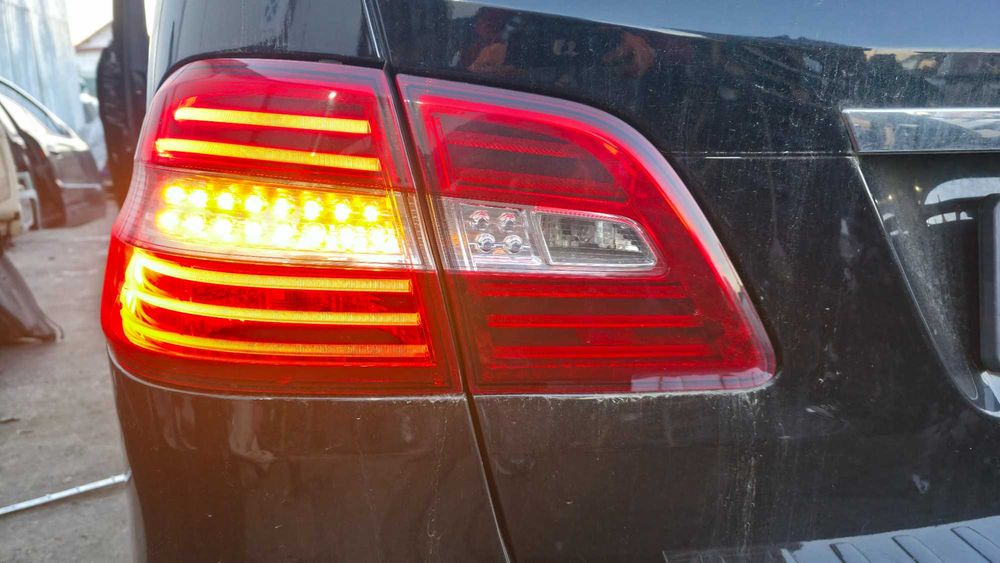 Stop stanga spate aripa Mercedes ML W166 ML250 ML350 ML500