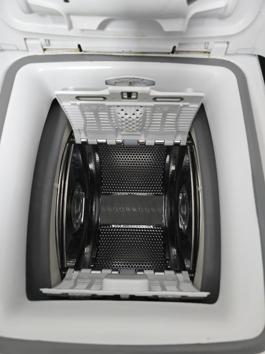 Vând mașină de Spălat verticala marca Candy capacitate 8kg