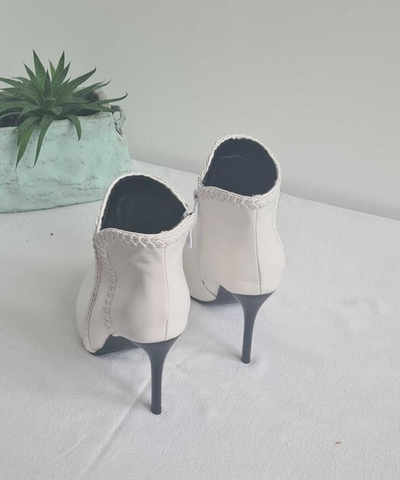 Botine Albe Dama marime 39