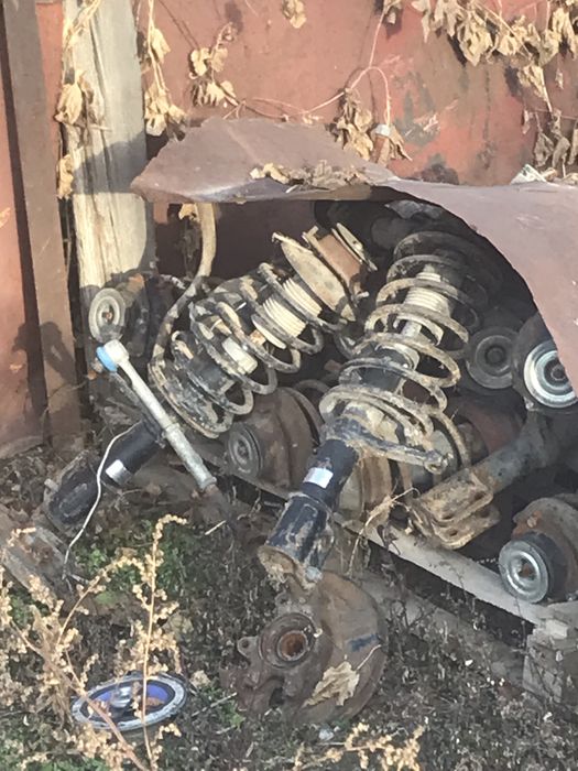 Амартизатор передний в сборе