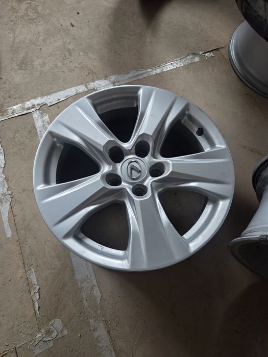 Диски на Toyota Rav4
