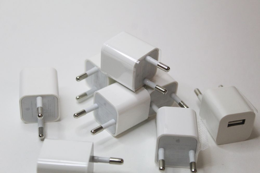Зарядное устройство для iPhone 4/ ipad