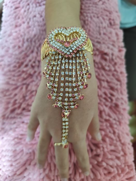 Браслет с кольцом. Украшение