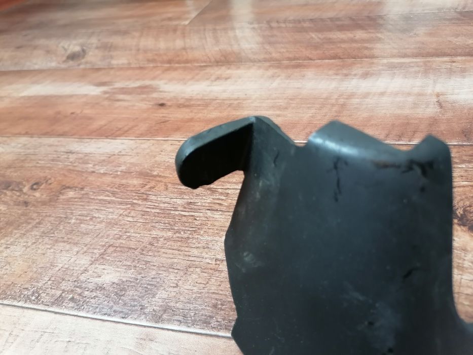 Ресничка левая Opel Omega B