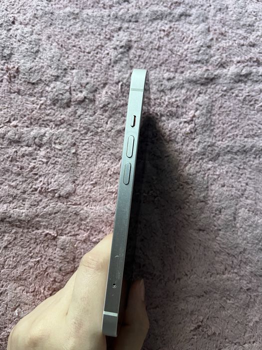 vand iphone 14 simplu white