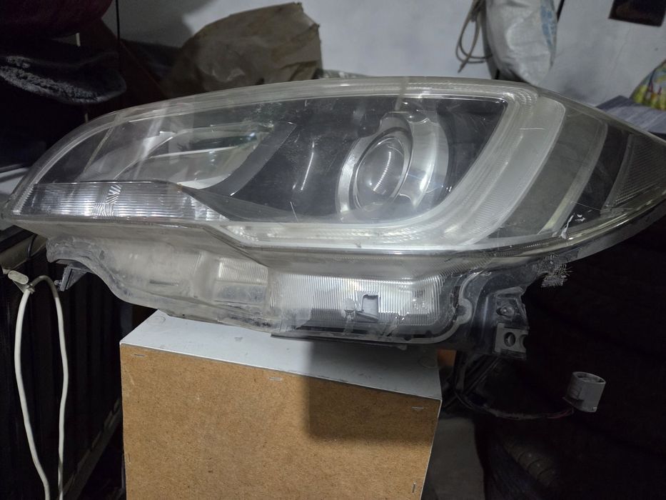 Фара стекло субару Subaru