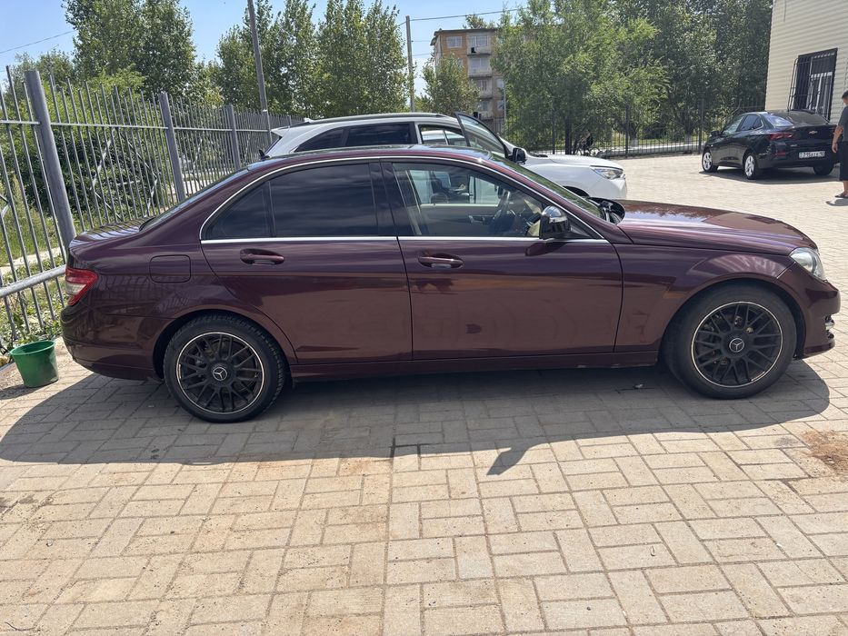 Mercedes-Benz C 200 срочно продам
