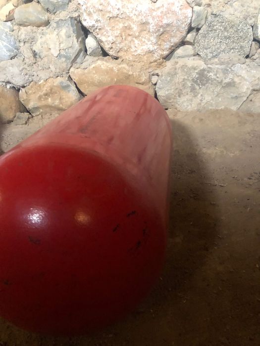 Gaz balon  mashinaniki sotiladi