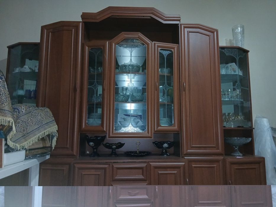 Серван для посуды