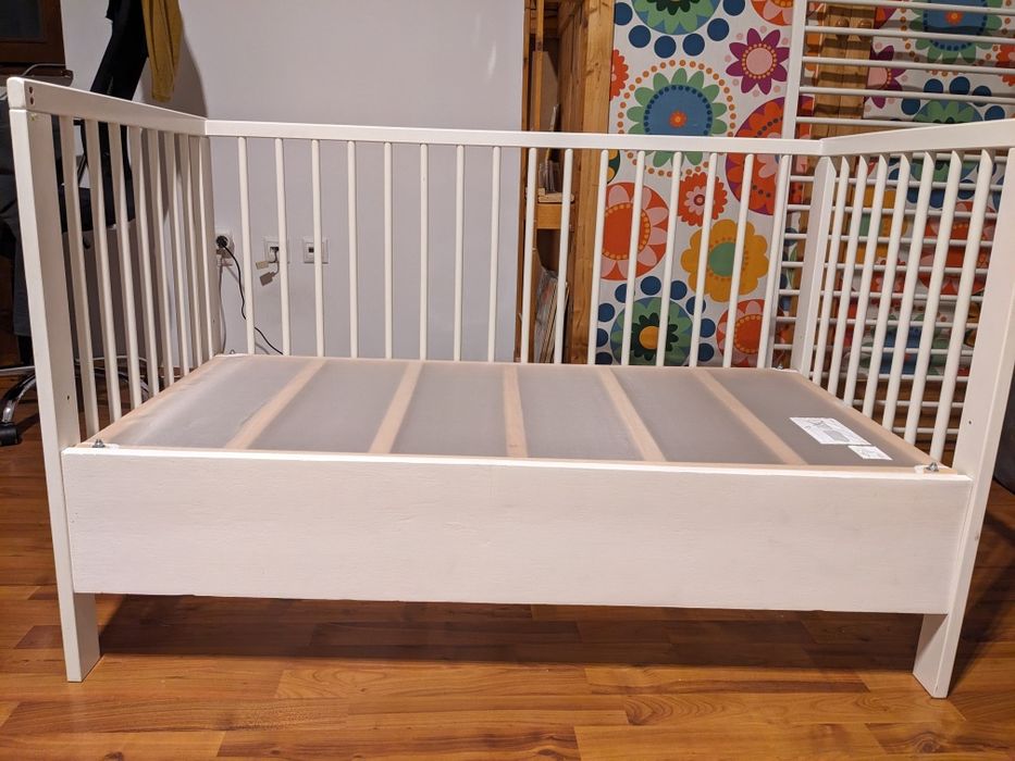 Pătuț bebe Ikea cu saltea cocos și protecție saltea