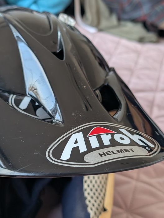 Каска за мотокрос Airoh размер М