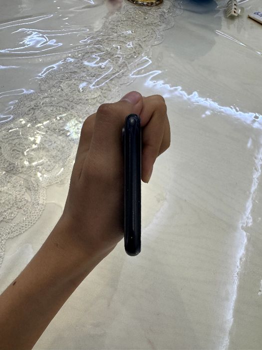 iPhone xr 64 gb.