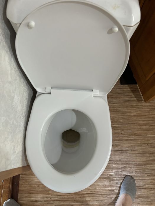 Продам б/у унитаз