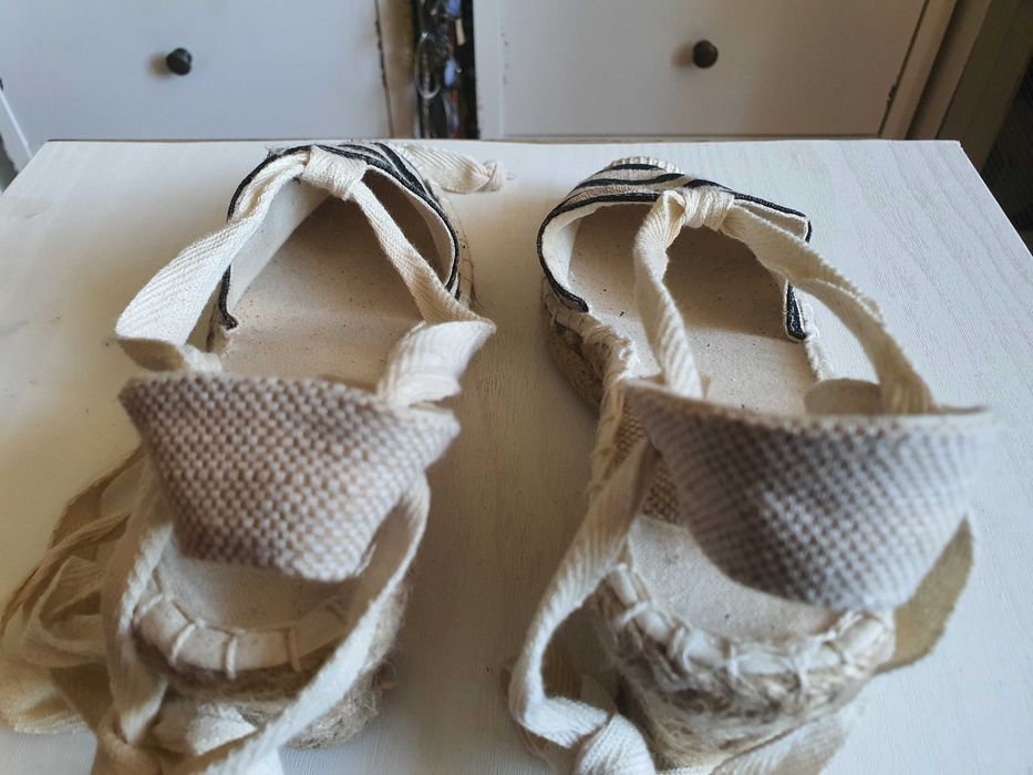 Sandale inchise în fata din panza marimea 35