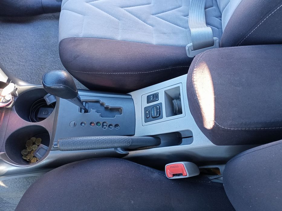 Тойота Рав 4 автомат