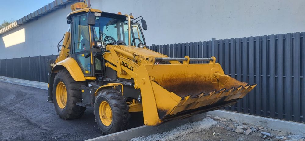 ЭКСКОВАТОР-ПОГРУЗЧИК 3в1. Копаем, грузим, планируем.