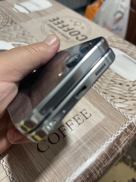 Samsung Z Flip 5