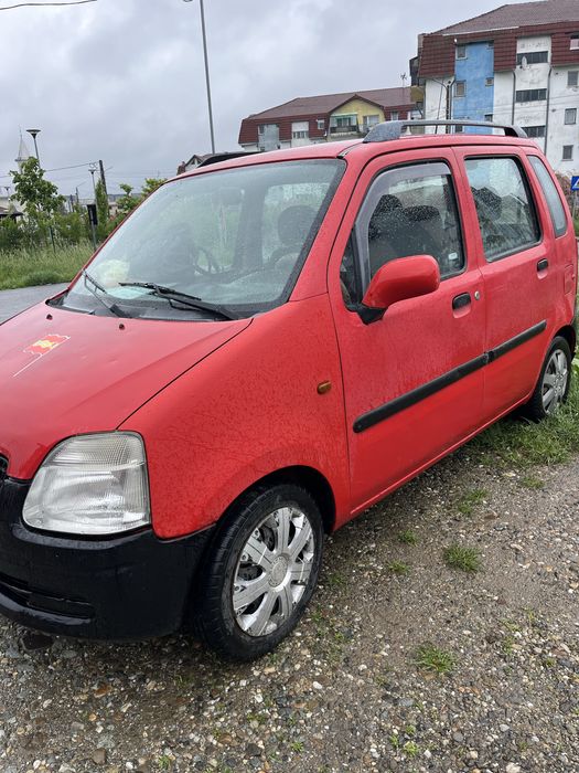 Opel Agila anul 2000