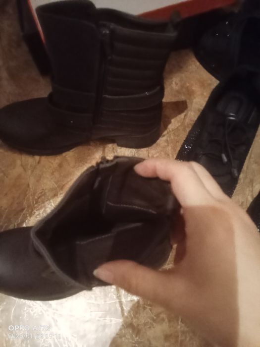 Ботинка зима и осенний