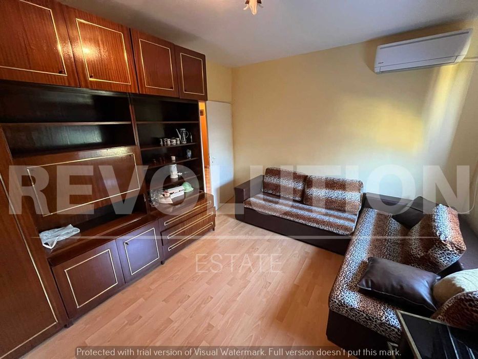 Просторен четиристаен апартамент в кв. Боян Българанов, гр. Шумен!