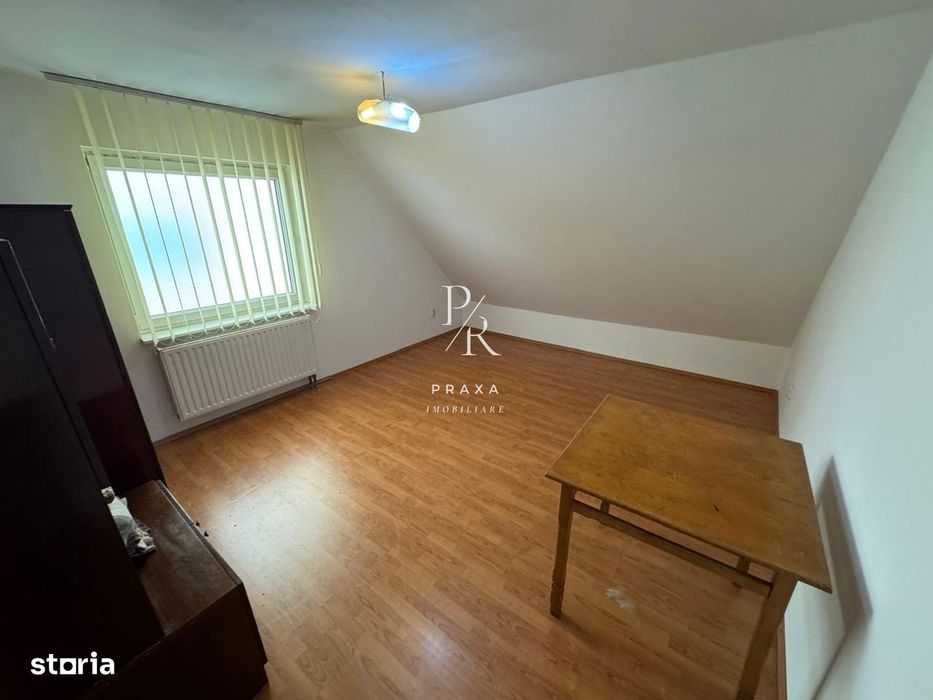 Casa tip triplex, 3 camere, 83 mp, 140 mp teren, parcare, zona Eroilor