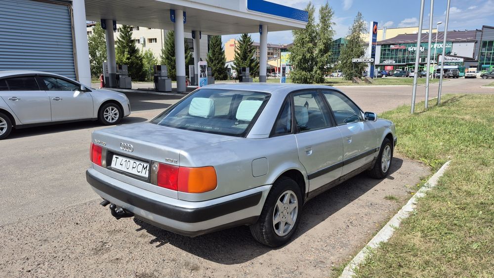 Продам Ауди 100 с4