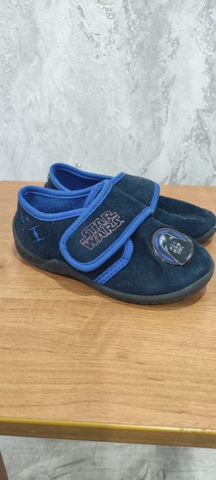 Сандали, чешки, тапочки