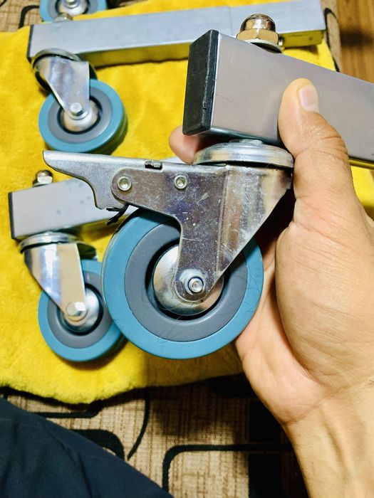 Set de roți pentru mese de lucru