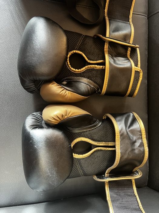 Боксови ръкавици Everlast Powerlock 2 16OZ