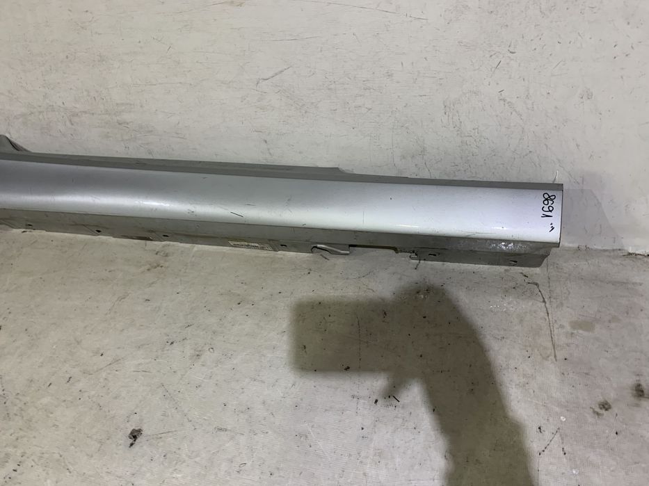 Prag dreapta BMW Seria 3 Coupe, Cabrio E92, E93, 2006, 2007, 2008, 2009, cod origine OE 51777130874.