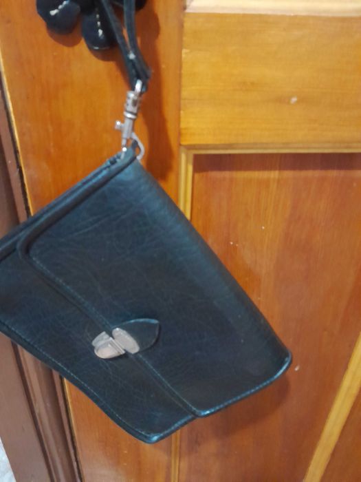 Продам сумки в отличном. состоянии