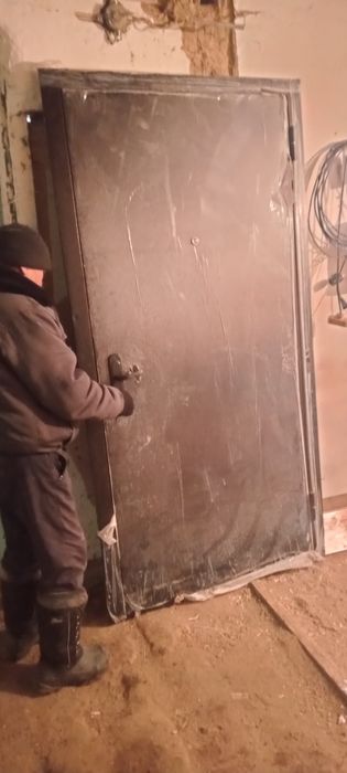 Продам двери. Состояние хорошее