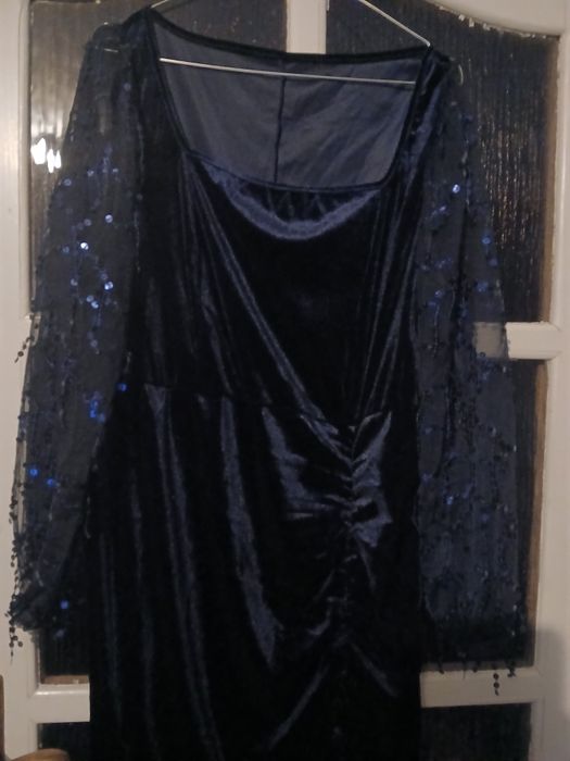 Rochie nouă 1 XL