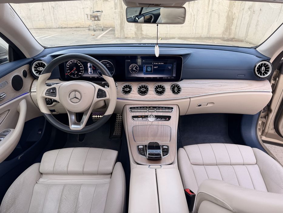 Mercedes-Benz E220 4Matic AMG Camere360/Racite incalzite/ Interior deo