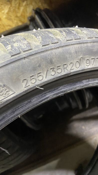 255/35/20 комплект