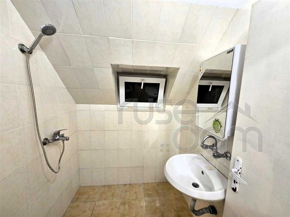 Продава се Тристаен апартамент в Русе, Център - 88 кв.м за 1637 €/кв.м - Снимка #6