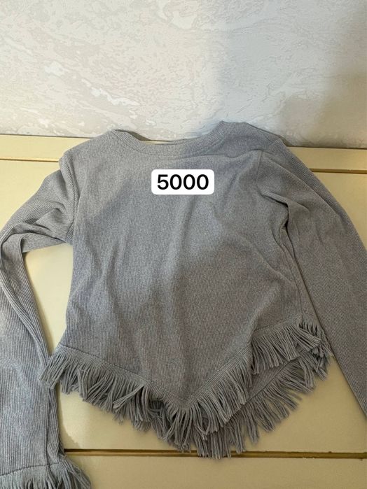 Продам кофточки женские