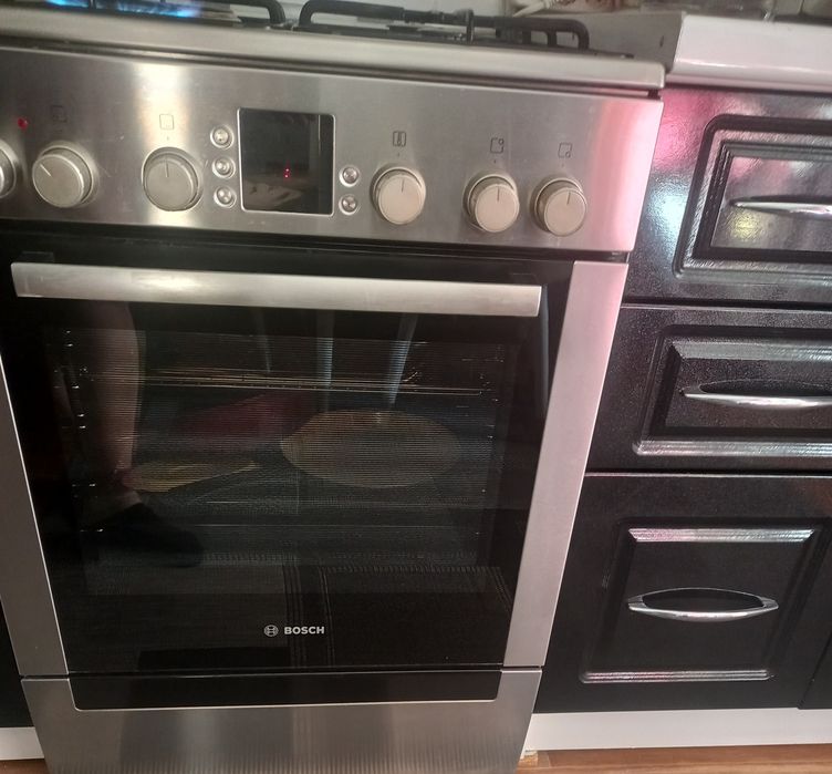 Продам газплиту Bosch