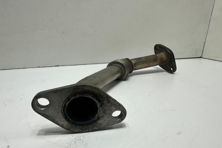 Conducta EGR 028131521A Audi 80 8C/B4