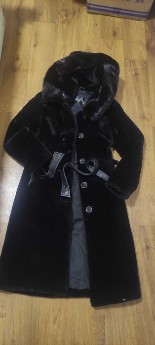 Шуба в отличном состоянии