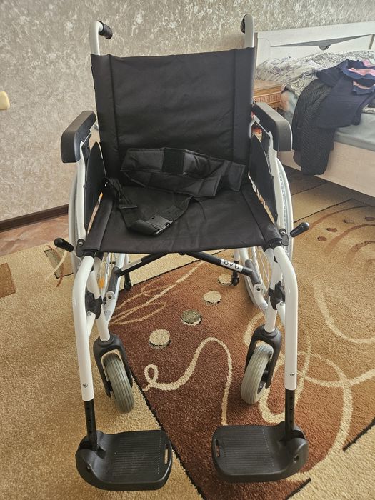 Коляска инвалидная