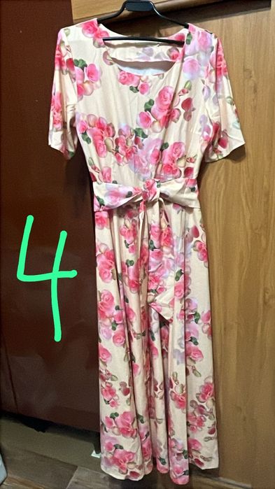 Разные платья в описании все написано