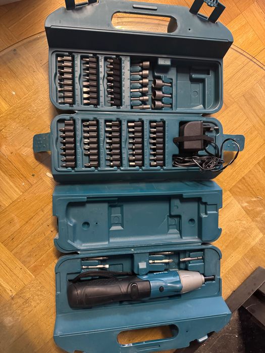 Șurubelniță cu acumulator Makita