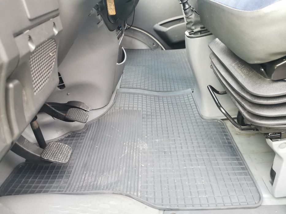 Iveco Daily 2005 65c17.Basculabil 3 parti.Inmatriculat,cat C