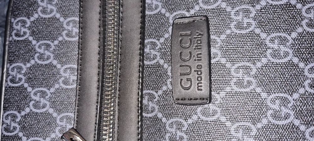 Продавам чанта GUCCI